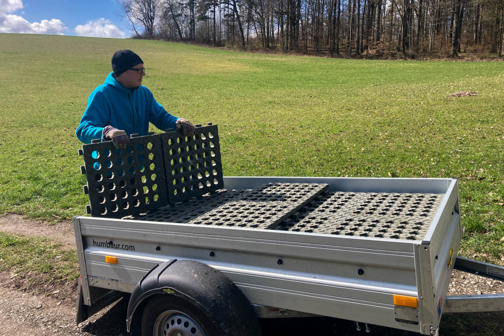 KoppelCleaning und Paddockplatten - Erlebnis Islandpferd | Margit Arnold